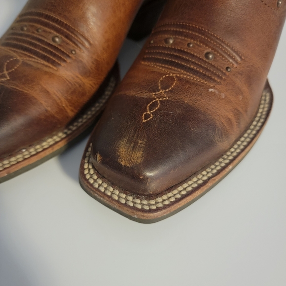 Ariat Square Toe Cowboy Boots - Picture 12 of 13
